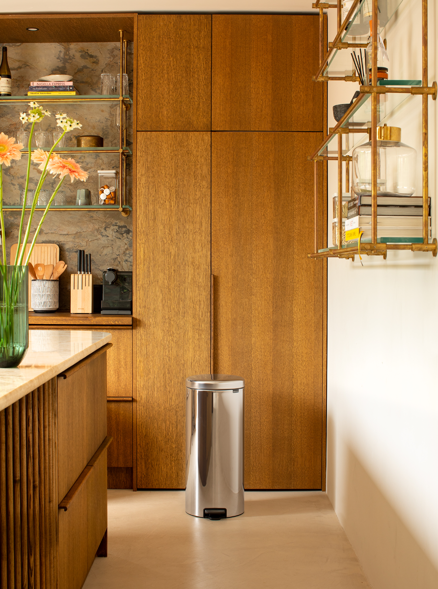 Brabantia Çöp Kutusu 30 litre Newicon Pedallı Krom 114366