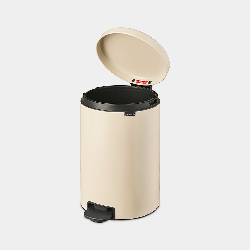 Brabantia Çöp Kutusu 20 litre Newicon Pedallı Mat Bej 149948