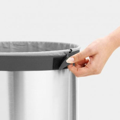 Brabantia Çamaşır Sepeti 60 lt Mat Paslanmaz Çelik Siyah Kapak 105166