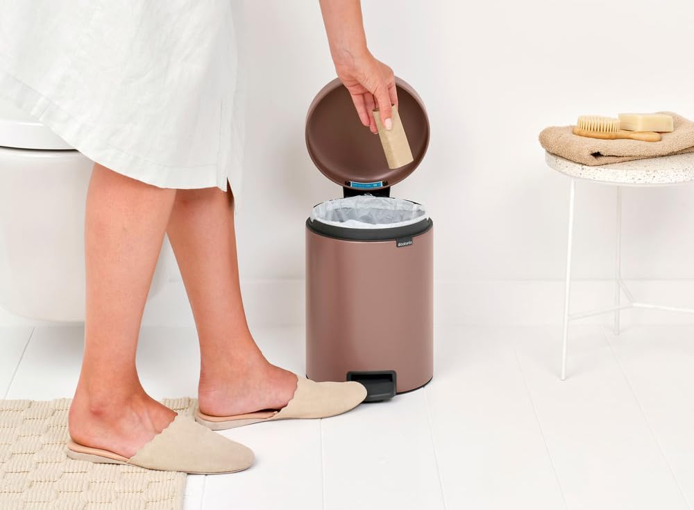 Brabantia Çöp Kutusu 5 litre Newicon Pedallı Satin Taupe 233982