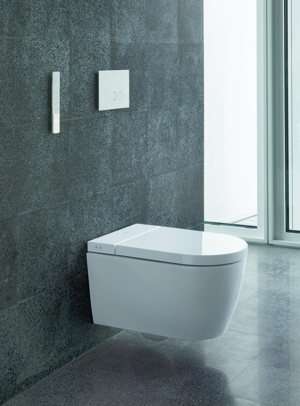 Duravit Klozet Seti Akıllı SensoWash® Starck f / ME by Starck Asma Klozet Alpin Beyaz 612000012000320+2510092000
