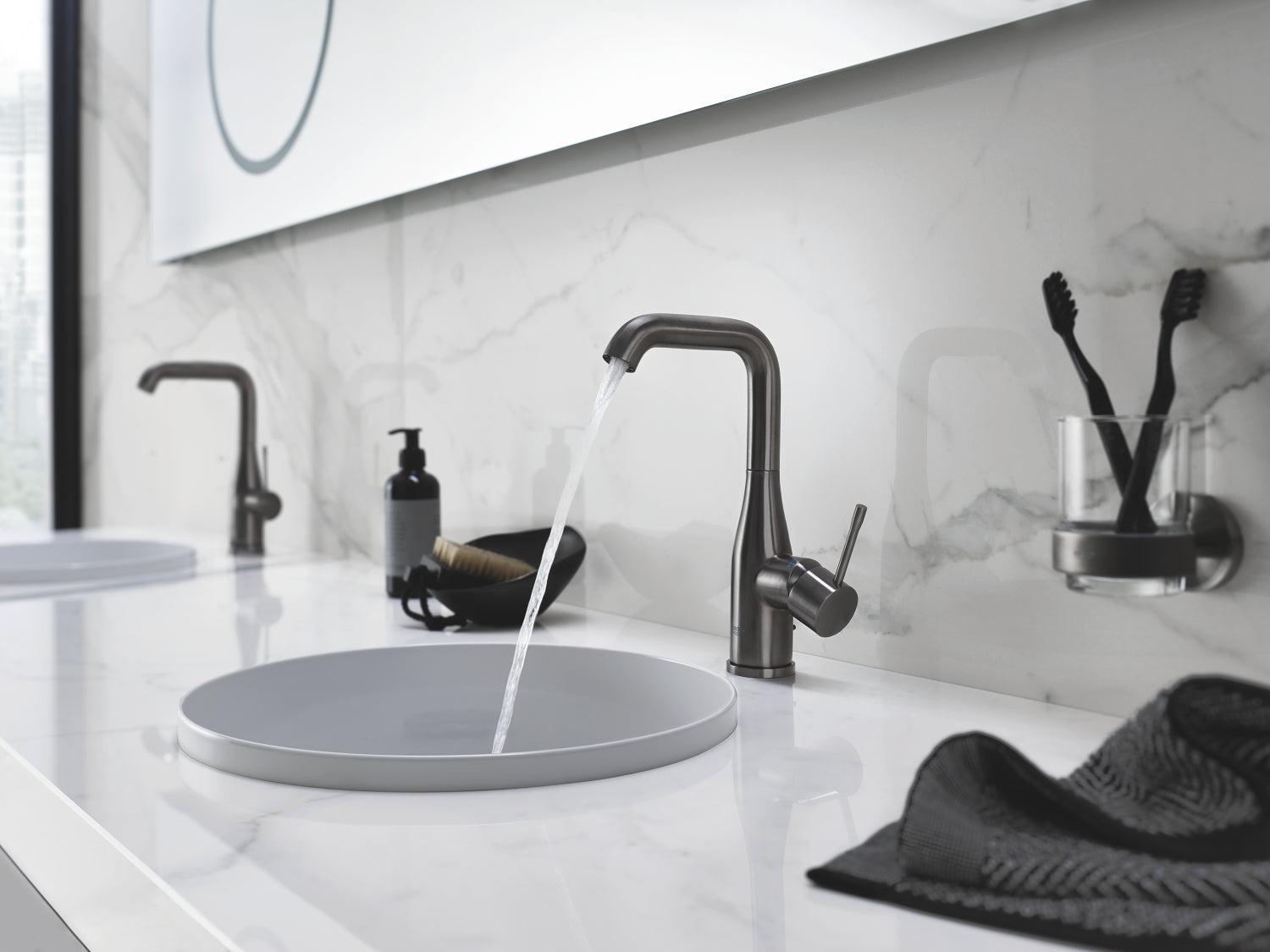 Grohe Sabunluk ve Diş Fırç. Tut. Essentials Brushed Hard Graphite - 40369AL1